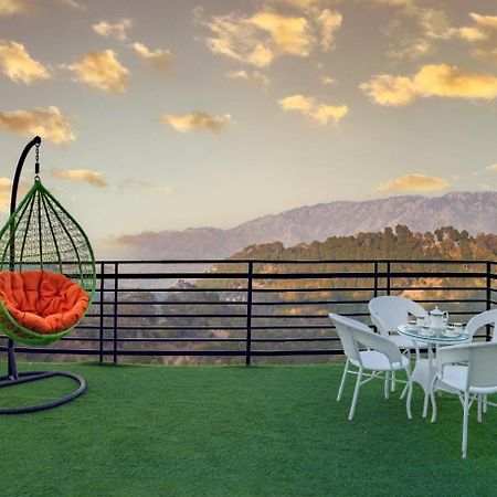 Mystic Kasauli I Pvt Balcony I Peacefull Area I Serviced Apt I By Exotic Stays Buitenkant foto