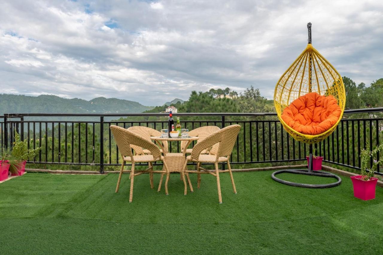 Mystic Kasauli I Pvt Balcony I Peacefull Area I Serviced Apt I By Exotic Stays Buitenkant foto