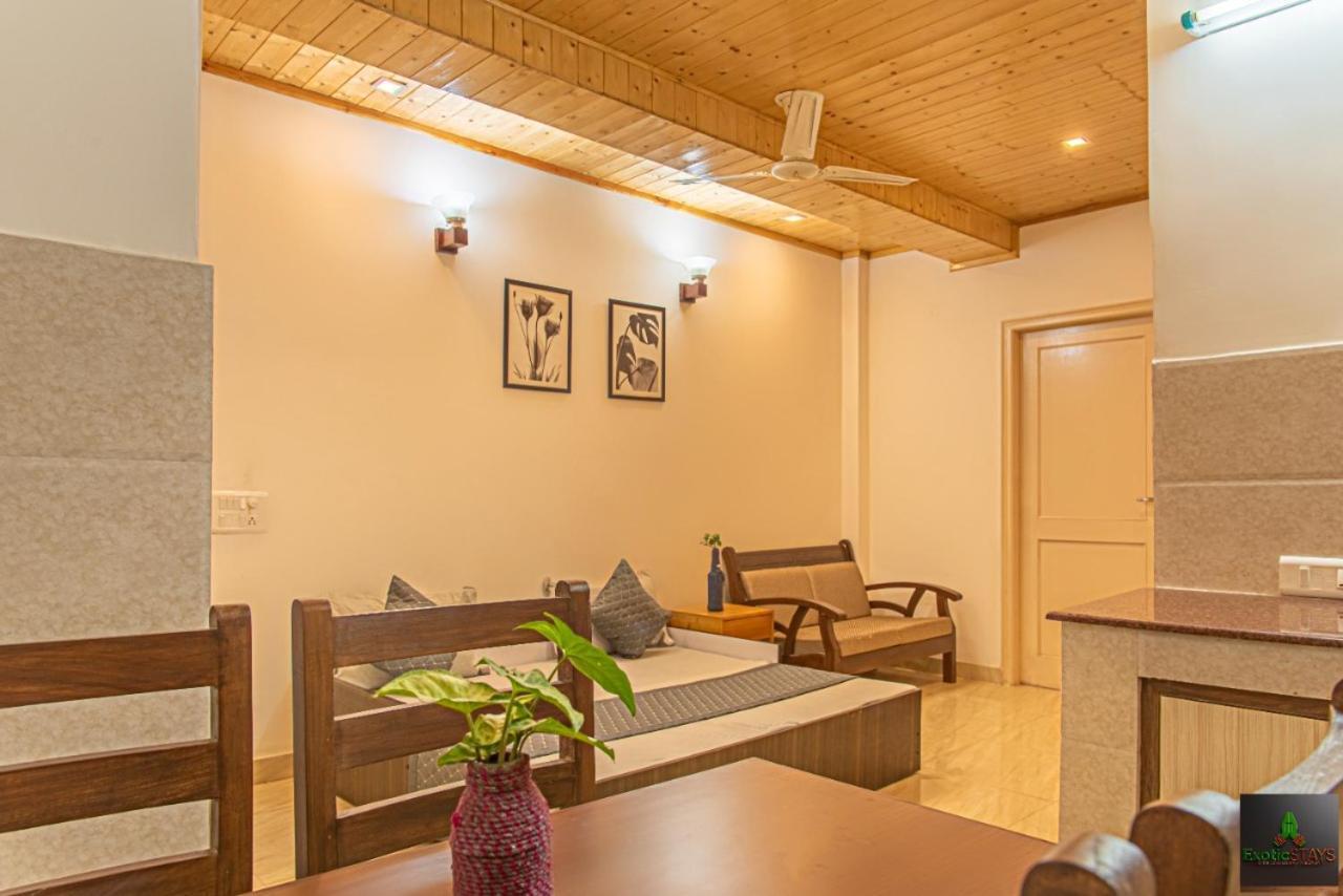 Mystic Kasauli I Pvt Balcony I Peacefull Area I Serviced Apt I By Exotic Stays Buitenkant foto
